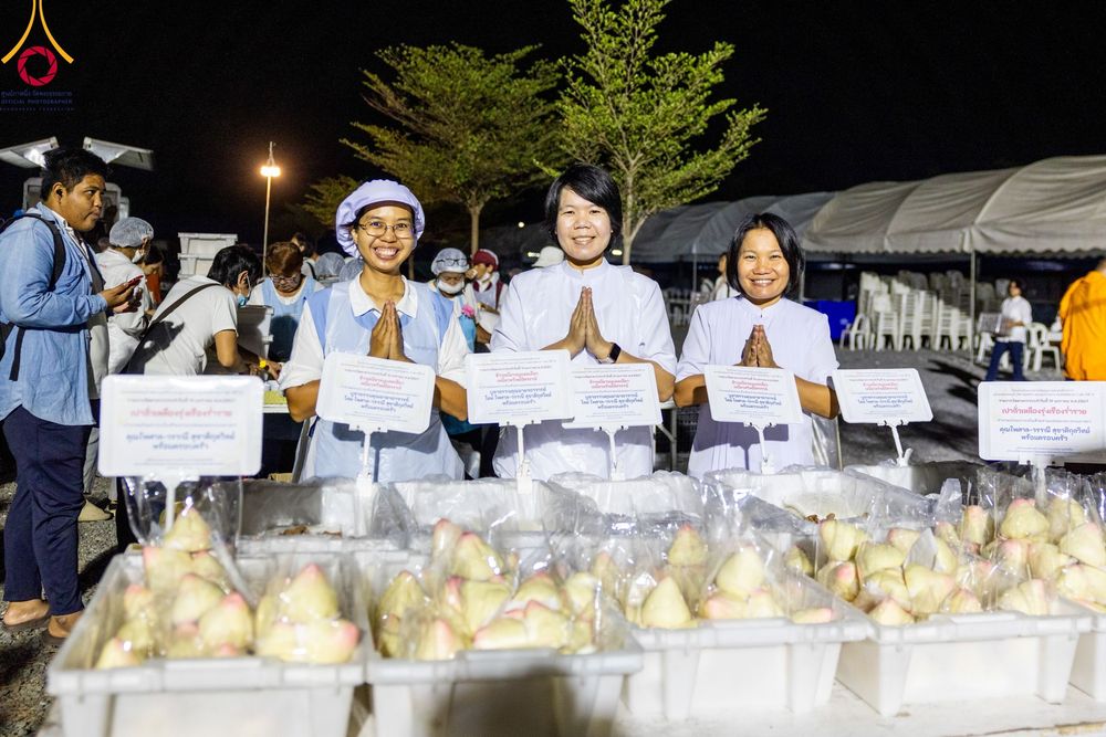 ภาพ No.115047:พิธีถวายภัตตาหารเป็นสังฆทาน แด่คณะพระธรรมยาตรา ปีที่ 12 วันที่ 19 มกราคม พ.ศ. 2567 ณ วัดโบสถ์(บน) บางคูเวียง จ.นนทบุรี