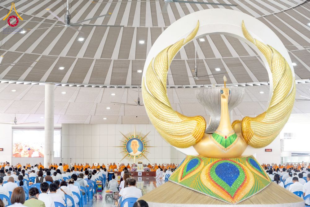 ภาพ No.271099:วันพุธที่ 20 พฤศจิกายน พ.ศ.2568 (วันพระ แรม 15 ค่ำ เดือน 12) พิธีบุพเปตพลี ครั้งที่ 173 ร่วมอุทิศบุญแด่หมู่ญาติที่ล่วงลับไปแล้ว และสืบทอดอายุพระพุทธศาสนา ณ หอฉันคุณยายอาจารย์ฯ วัดพระธรรมกาย