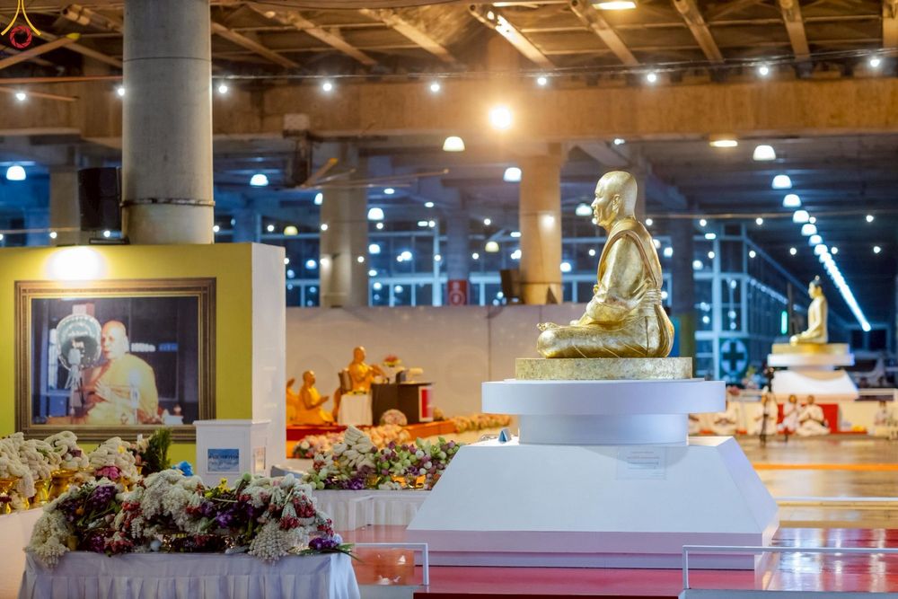 ภาพ No.244395:วันที่ 7 กันยายน พ.ศ. 2568 พิธีฉลองชัยสวดมนต์บทธัมมจักกัปปวัตตนสูตร 7,681,108,108 จบ ณ มหารัตนวิหารคด วัดพระธรรมกาย