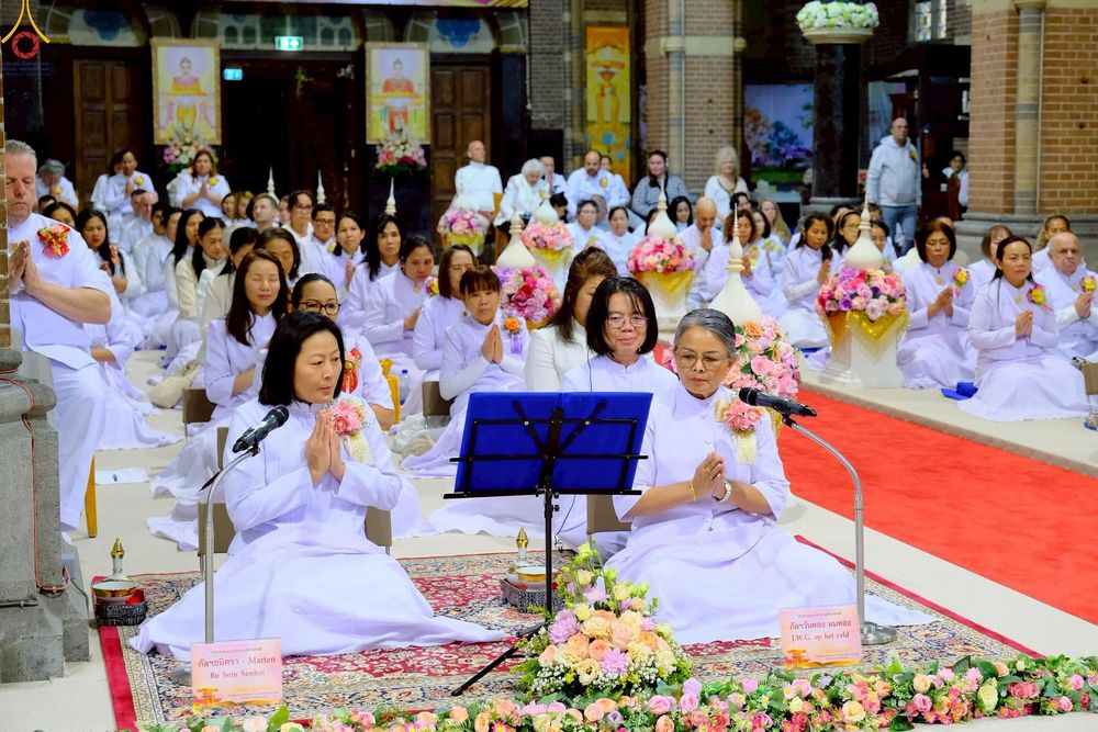 ภาพ No.271379:วันอาทิตย์ที่ 26 ตุลาคม พ.ศ. 2568 พิธีทอดกฐินสามัคคีวัดพระธรรมกายเนเธอร์แลนด์ กฐินเพื่อปฏิสังขรณ์ผนังรอบโบสถ์ อายุกว่า 135 ปี