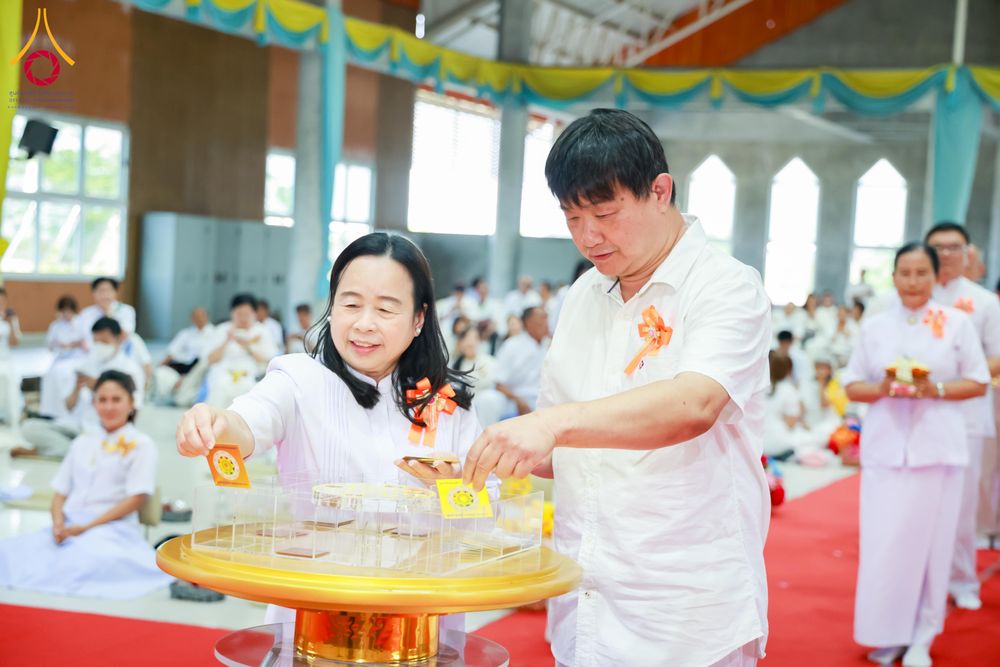 ภาพ No.315691:วันอาทิตย์ ที่ 22 มีนาคม พ.ศ. 2569 พิธีทอดผ้าป่าฉลองพระประธาน พิธีประดิษฐานพระบรมสารีริกธาตุในองค์พระประธาน พิธีจารึกชื่อบรรจุในแผ่นฌาน ณ ศูนย์ปฏิบัติธรรมสมุทรปราการ (บางบ่อ)