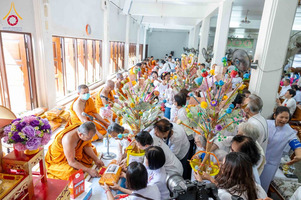 ภาพ No.305178:วันที่ 28 มกราคม พ.ศ. 2569 พิธีทอดผ้าป่าทำนุบำรุงศาสนสถาน ณ วัดเกิดการอุดม อ.คลองหลวง จ.ปทุมธานี ในโครงการธรรมยาตรา กตัญญูบูชา มหาปูชนียาจารย์ พระมงคลเทพมุนี(สด จนฺทสโร) พระผู้ปราบมาร อนุสรณ์สถาน 7 แห่ง ปีที่ 14