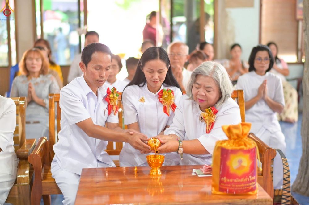 ภาพ No.263633:วันที่ 23 ตุลาคม พ.ศ. 2568 พิธีทอดกฐินสามัคคีทั่วไทย 30,000 วัด โดยคณะศิษยานุศิษย์ บูชาธรรม 81 ปี หลวงพ่อธัมมชโย ณ วัดไร่ดอน จ.ฉะเชิงเทรา