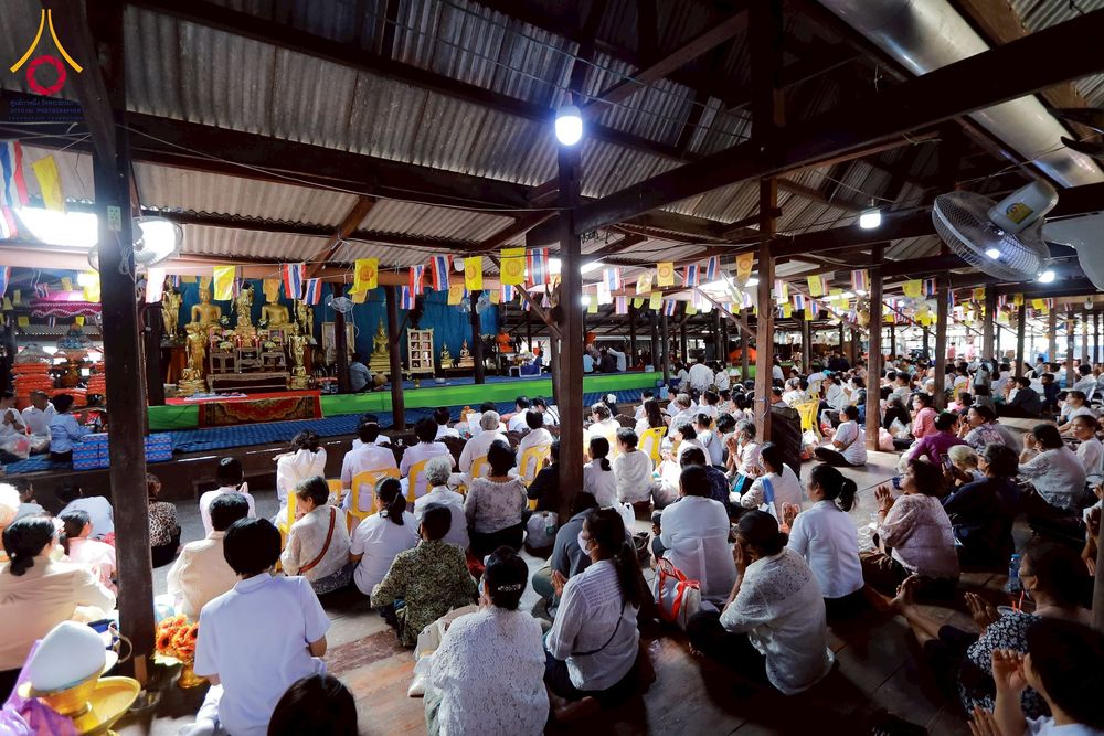 ภาพ No.275716:วันที่ 5 พฤศจิกายน พ.ศ. 2568 พิธีทอดกฐินสามัคคีทั่วไทย ณ วัดดอนหว้า (พิกุลทอง) อ.บ้านลาด จ.เพชรบุรี โดยคณะศิษยานุศิษย์ บูชาธรรม 81 ปี หลวงพ่อธัมมชโย