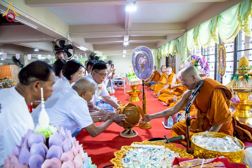 ภาพ No.275498:วันที่ 5 พฤศจิกายน พ.ศ. 2568 พิธีทอดกฐินสามัคคีทั่วไทย ณ วัดเขาแก้ว อ.โพธิ์ทอง จ.อ่างทอง โดยคณะศิษยานุศิษย์ บูชาธรรม 81 ปี หลวงพ่อธัมมชโย