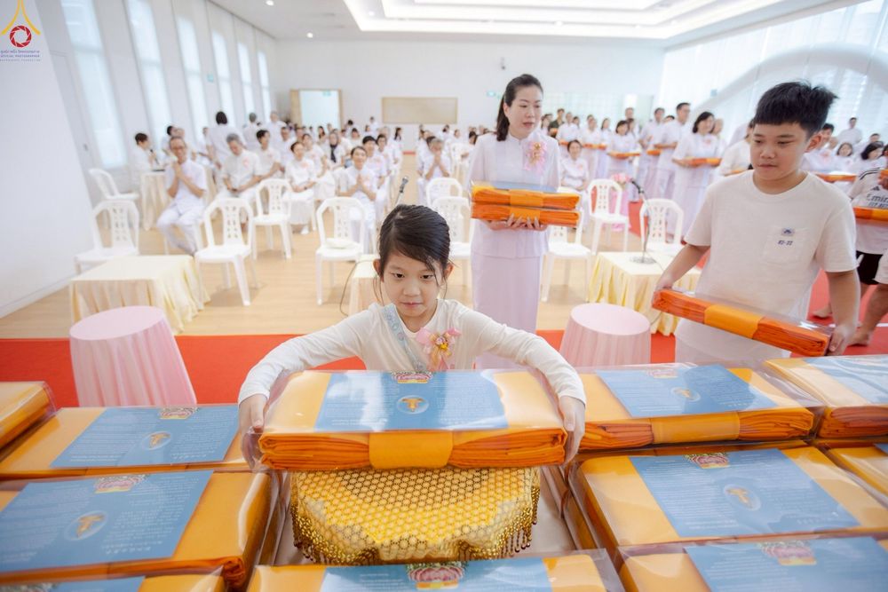 ภาพ No.254236:วันที่ 12 ตุลาคม พ.ศ. 2568 พิธีทอดกฐินสามัคคีวัดพระธรรมกายสิงคโปร์  新加坡法身寺功德衣法会 Dhammakaya Centre Singapore Kathina Ceremony  