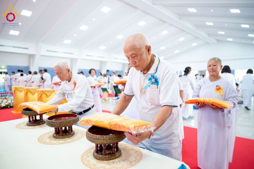 ภาพ No.274922:วันอาทิตย์ที่ 30 พฤศจิกายน พ.ศ. 2568 พิธีทอดผ้าป่า "สร้างองค์พระเจดีย์เพื่อสร้างสันติภาพโลก" ณ ศูนย์ปฏิบัติธรรมระยอง (บ้านช่องลม)