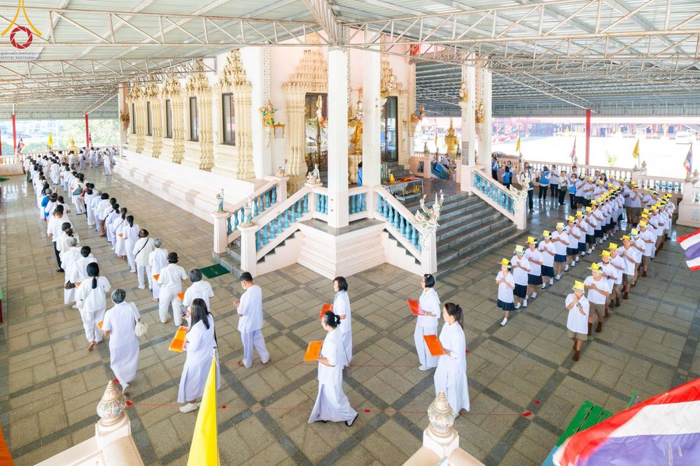 ภาพ No.192109:พิธีทอดผ้าป่าทำนุบำรุงศาสนสถาน ณ วัดนราภิรมย์ ตำบลนราภิรมย์ อำเภอบางเลน จังหวัดนครปฐม ในโครงการธรรมยาตรา กตัญญูบูชา มหาปูชนียาจารย์ พระมงคลเทพมุนี(สด จนฺทสโร) พระผู้ปราบมาร อนุสรณ์สถาน 7 แห่ง ปีที่ 13 วันที่ 9 มกราคม พ.ศ. 2568
