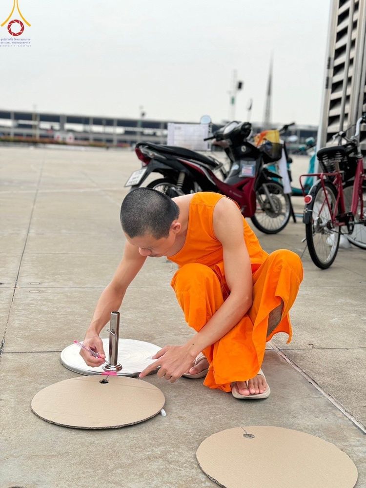 ภาพ No.138006:V.42 ก่อน กลาง เก็บ บุญวันวิสาขบูชา การเตรียมงาน การปฏิบัติงาน และการเก็บงาน ของเจ้าหน้าที่หน่วยงานต่างๆ วันวิสาขบูชา พุธที่ 22 พฤษภาคม พ.ศ. 2567