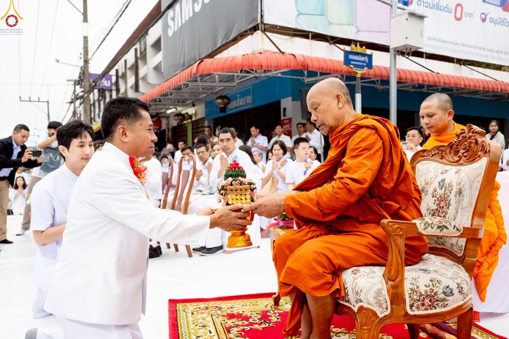 ภาพ No.245227:วันอาทิตย์ที่ 14 กันยายน พ.ศ. 2568 ตักบาตรพระ 555 รูป มหากุศล  น้อมถวายเป็นพุทธบูชา ณ หอนาฬิกาเบตง อ.เบตง จ.ยะลา