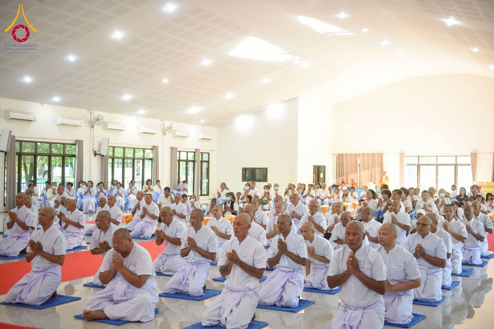 ภาพ No.278074:วันเสาร์ที่ 6 ธันวาคม พ.ศ. 2568 พิธีเวียนประทักษิณ ขอขมามอบผ้าไตร บรรพชาอุปสมบทหมู่ธรรมทายาท จำนวน 53 รูป โครงการอุปสมบทหมู่ รุ่นบูชาธรรมมหาปูชนียาจารย์ ประจำปี 2568 จังหวัดสระบุรี