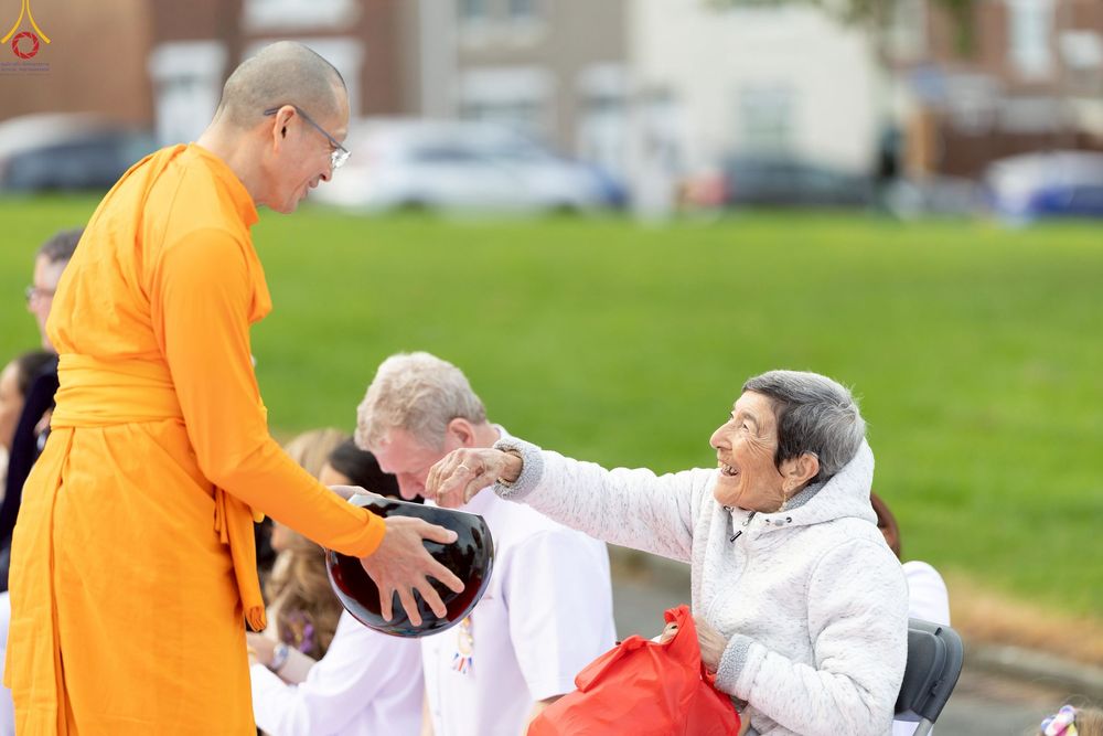 ภาพ No.270843:วันอาทิตย์ที่ 19 ตุลาคม พ.ศ. 2568 พิธีทอดกฐิน “หนึ่งไม่มีสอง” วัดพระธรรมกายนิวคาสเซิล เมืองนิวคาสเซิล ประเทศอังกฤษ 