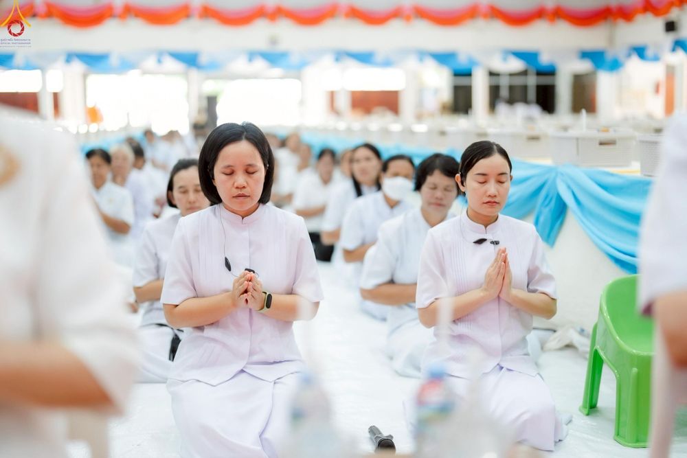 ภาพ No.233505:วันจันทร์ที่ 7 กรกฎาคม พ.ศ. 2568 จังหวัดบุรีรัมย์รวมใจ สัมมนาคณะสงฆ์ เพื่อฟื้นฟูพระพุทธศาสนา  โครงการทอดกฐินสามัคคีทั่วไทย 30,000 วัด ประจำปีพุทธศักราช 2568 และพิธีถวายมหาสังฆทาน 300 กว่าวัด โดยคณะศิษยานุศิษย์ บูชาธรรม 81 ปี หลวงพ่อธัมมชโย  ณ วัดกลาง พระ