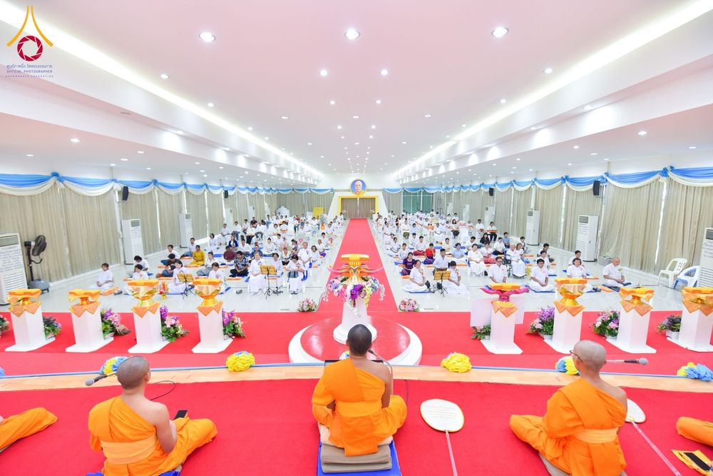 ภาพ No.171607:พิธีทอดกฐิน ณ ศูนย์ปฏิบัติธรรมและศูนย์อบรมเยาวชนเพชรบุรี ในโครงการกฐินสามัคคีทั่วไทย 30,000 วัด บูชาธรรม 80 ปี หลวงพ่อธัมมชโย โดยคณะศิษยานุศิษย์วัดพระธรรมกาย วันที่ 27 ตุลาคม พ.ศ. 2567