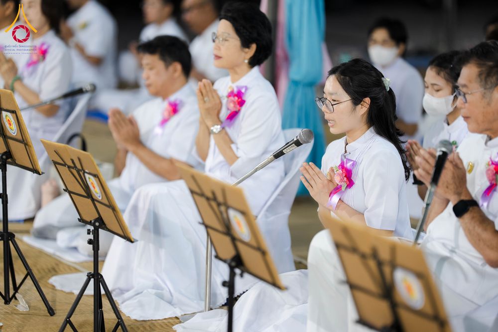 ภาพ No.299162:วันที่ 21 มกราคม พ.ศ. 2569 พิธีถวายภัตตาหารเป็นสังฆทาน แด่พระธรรมยาตรา ณ อนุสรณ์สถานบางปลา วัดบางปลา อำเภอบางเลน จังหวัดนครปฐม ในโครงการธรรมยาตรา กตัญญูบูชา มหาปูชนียาจารย์ พระมงคลเทพมุนี(สด จนฺทสโร) พระผู้ปราบมาร อนุสรณ์สถาน 7 แห่ง ปีที่ 14