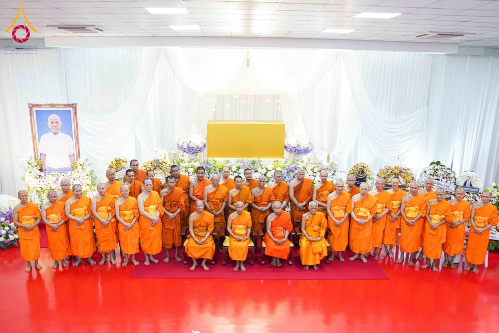 ภาพ No.316149:วันศุกร์ที่ 27 มีนาคม พ.ศ. 2569 พิธีบำเพ็ญกุศล คุณพ่อณรงค์ จินตมากุล  สิริอายุ 99 ปี 11 เดือน โยมบิดา พระครูปลัดรัตนวีรวัฒน์ (รังสฤษดิ์ อิทฺธิจินตโก) ที่ปรึกษาเจ้าคณะจังหวัดปทุมธานี เจ้าอาวาสวัดพระธรรมกาย  ณ ห้องปลูกศรัทธา 2 วัดพระธรรมกาย ปทุมธานี