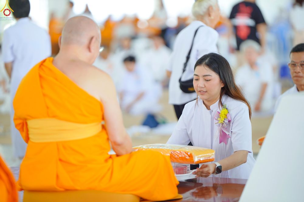 ภาพ No.328848:วันเสาร์ที่ 16 พฤษภาคม พ.ศ.2569 พิธีบุพเปตพลี ครั้งที่ 183 ร่วมอุทิศบุญแด่หมู่ญาติที่ล่วงลับไปแล้ว และสืบทอดอายุพระพุทธศาสนา ณ หอฉันคุณยายอาจารย์ฯ  วัดพระธรรมกาย