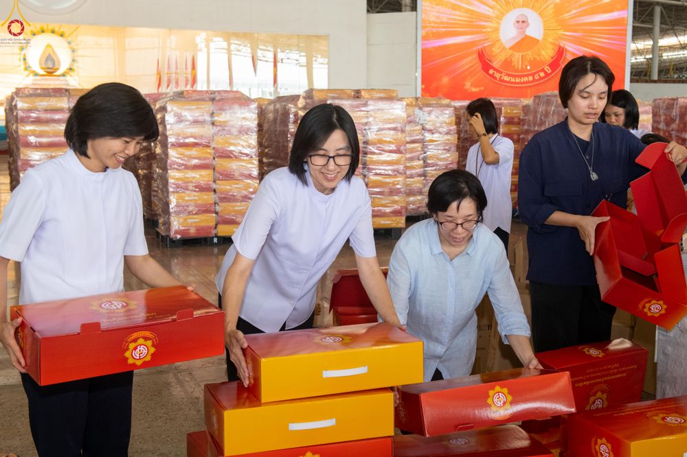 ภาพ No.322161:วันที่ 14 เมษายน พ.ศ.2569 การเตรียมกล่องไทยธรรม วันสุดท้าย เพื่องานถวายมหาสังฆทาน 40,000 กว่าวัดทั่วประเทศ วันคุ้มครองโลก 22 เมษายน พ.ศ.2569 วัดพระธรรมกาย