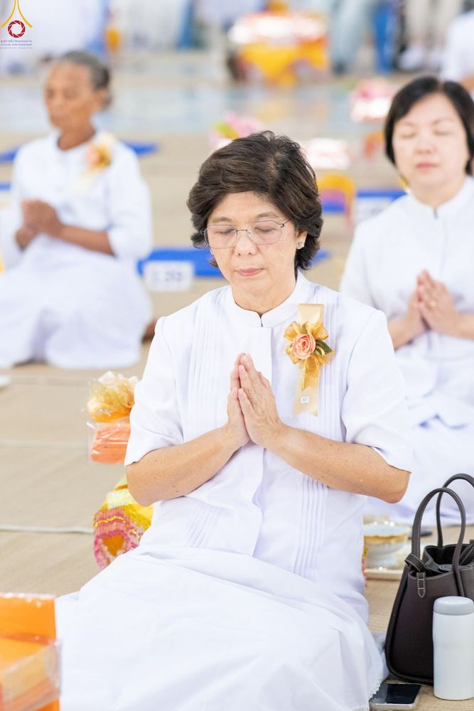 ภาพ No.348245:วันที่ 10 กันยายน พ.ศ.2569 พิธีสวดพระพุทธมนต์ และถวายภัตตาหารเป็นสังฆทาน เนื่องในวันครบ 26 ปี วันคล้ายละสังขาร คุณยายอาจารย์มหารัตนอุบาสิกาจันทร์ ขนนกยูง ณ หอฉันคุณยายอาจารย์ฯ วัดพระธรรมกาย