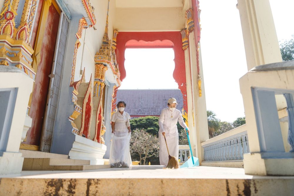 ภาพ No.71713:พระธรรมยาตรา ปฏิบัติศาสนกิจ ทำนุบำรุงศาสนสถาน, สวดธรรมจักร ,ปฏิบัติธรรม ร่วมกับชุมชน,นักเรียนเด็กดีวีสตาร์ และร่วมพิธีทอดผ้าป่าบำรุงศาสนสถาน ในโครงการธรรมยาตรากตัญญูบูชา มหาปูชนียาจารย์ พระมงคลเทพมุนี(สด จนฺทสโร) พระผู้ปราบมาร อนุสรณ์สถาน 7 แห่ง ปีที่ 11