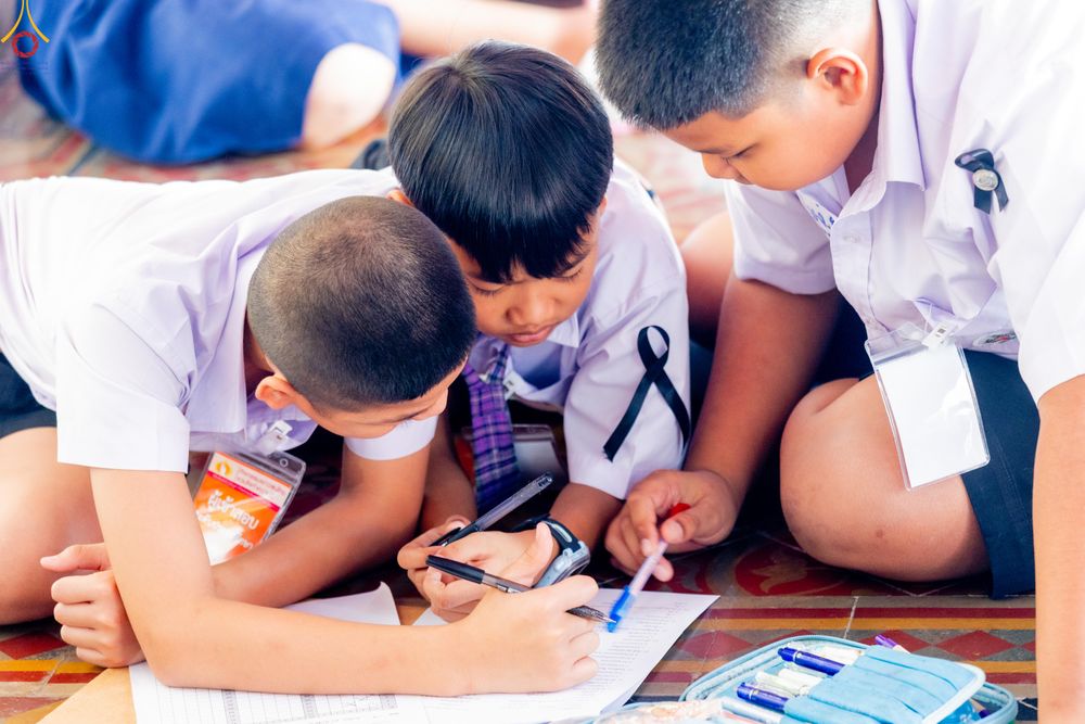 ภาพ No.288959:วันพุธที่ 17 ธันวาคม พ.ศ.2568 กิจกรรมเยาวชนไทยรวมใจทำความดี "เด็กดีมหานคร ต้นแบบด้านศีลธรรม" แข่งขันสอบตอบปัญหาศีลธรรมในพระพุทธศาสนา ครั้งที่ 7 และวันรวมพลังเด็กดี V-Star ประจำปี 2568 ณ วัดมหาธาตุยุวราชรังสฤษฎิ์ราชวรมหาวิหาร กรุงเทพมหานคร