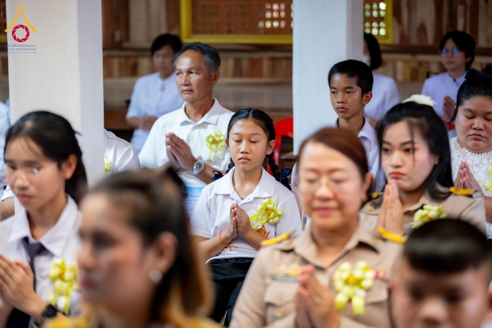 ภาพ No.303367:วันที่ 23 มกราคม พ.ศ. 2569 พิธีเจริญพุทธมนต์ปฏิบัติธรรม มอบทุนการศึกษา  ถวายสังฆทาน 109 วัด เพื่อถวายเป็นพุทธบูชา เพื่อขับเคลื่อนโครงการหมู่บ้านรักษาศีล 5 โดยคณะสงฆ์จังหวัดนครปฐม คณะศิษยานุศิษย์วัดพระธรรมกาย โครงการธรรมยาตรา ปีที่ 14 ณ วัดบางปลา อำเภอบาง