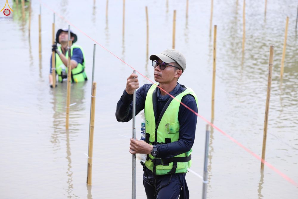 ภาพ No.306666:ภาพเบื้องหลังอาสาสมัครรวมใจ ชุดที่ 5 ในโครงการธรรมยาตรา กตัญญูบูชา มหาปูชนียาจารย์ พระมงคลเทพมุนี(สด จนฺทสโร) พระผู้ปราบมาร อนุสรณ์สถาน 7 แห่ง ปีที่ 14