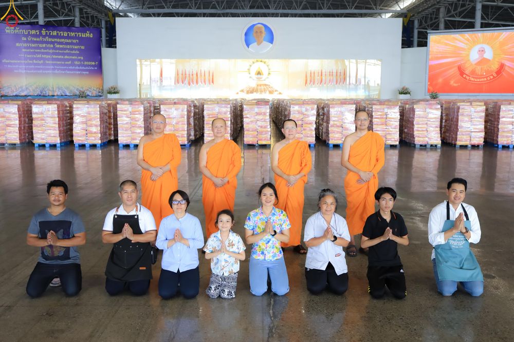 ภาพ No.322224:วันที่ 14 เมษายน พ.ศ.2569 การเตรียมกล่องไทยธรรม วันสุดท้าย เพื่องานถวายมหาสังฆทาน 40,000 กว่าวัดทั่วประเทศ วันคุ้มครองโลก 22 เมษายน พ.ศ.2569 วัดพระธรรมกาย