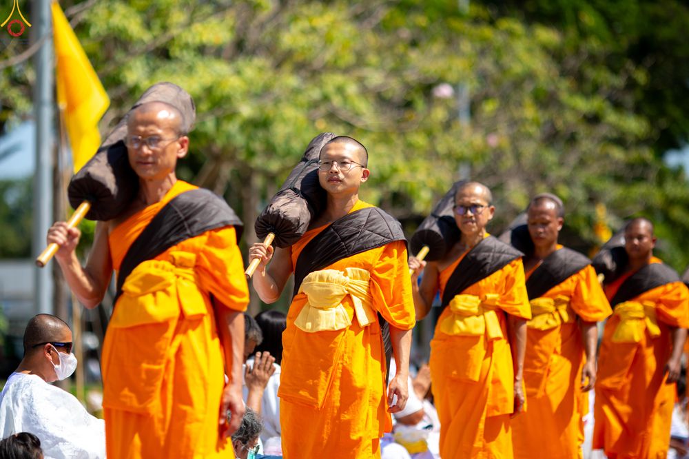 ภาพ No.304573:วันที่ 25 มกราคม พ.ศ. 2569 พิธีต้อนรับพระธรรมยาตรา (ภาพชุดที่ 2) รร.สามัคคีราษฏร์บำรุง-วัดพระธรรมกาย ในโครงการธรรมยาตรา กตัญญูบูชา มหาปูชนียาจารย์ พระมงคลเทพมุนี(สด จนฺทสโร) พระผู้ปราบมาร อนุสรณ์สถาน 7 แห่ง ปีที่ 14