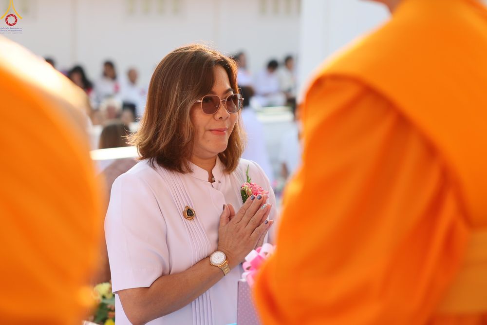 ภาพ No.297579:วันที่ 18 มกราคม พ.ศ. 2569 พิธีตักบาตรพระธรรมยาตรา ณ วัดโบสถ์บน ต.บางคูเวียง จ.นนทบุรี อนุสรณ์สถานลำดับที่ 4 สถานที่เกิดด้วยกายธรรม ในโครงการธรรมยาตรา กตัญญูบูชา มหาปูชนียาจารย์ พระมงคลเทพมุนี(สด จนฺทสโร) พระผู้ปราบมาร อนุสรณ์สถาน 7 แห่ง ปีที่ 14