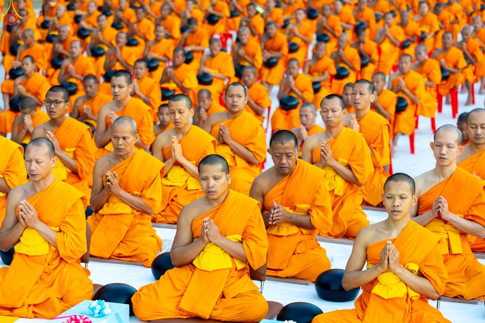 ภาพ No.292352:วันที่ 11 มกราคม พ.ศ. 2569 พิธีตักบาตรพระธรรมยาตรา ณ อนุสรณ์สถานคลองบางนางแท่น อ.สามพราน จ.นครปฐม ในโครงการธรรมยาตรา กตัญญูบูชา มหาปูชนียาจารย์ พระมงคลเทพมุนี(สด จนฺทสโร) พระผู้ปราบมาร อนุสรณ์สถาน 7 แห่ง ปีที่ 14