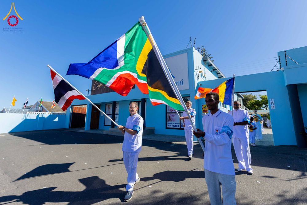 ภาพ No.313203:วันอาทิตย์ที่ 8 มีนาคม พ.ศ. 2569 พิธีสมโภชรูปเหมือนพระมงคลเทพมุนี (สด จนฺทสโร) และพิธีทอดผ้าป่าสามัคคีเพื่อสร้างวิหารพระมงคลเทพมุนี ณ วัดพุทธเคปทาวน์ ประเทศแอฟริกาใต้