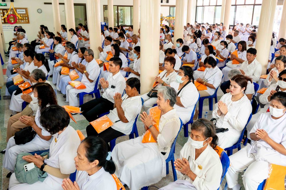 ภาพ No.300752:วันที่ 22 มกราคม พ.ศ. 2569 พิธีทอดผ้าป่าทำนุบำรุงศาสนสถาน ณ วัดบางช้างใต้ อ.สามพราน จ.นครปฐม ในโครงการธรรมยาตรา กตัญญูบูชา มหาปูชนียาจารย์ พระมงคลเทพมุนี(สด จนฺทสโร) พระผู้ปราบมาร อนุสรณ์สถาน 7 แห่ง ปีที่ 14