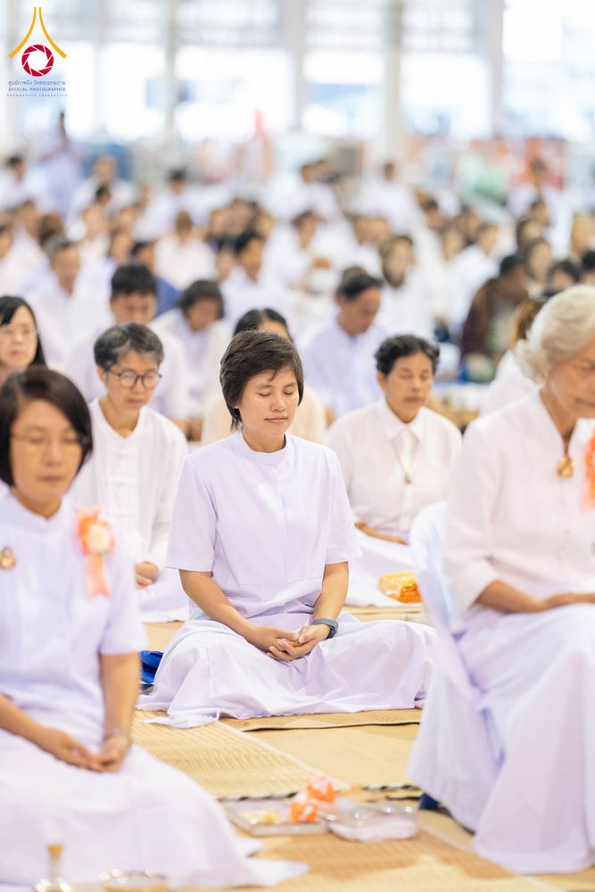 ภาพ No.279083:วันที่ 2 มกราคม พ.ศ.2569 พิธีถวายภัตตาหารเป็นสังฆทาน แด่พระธรรมยาตรา ณ วัดพระธรรมกาย ปทุมธานี ในโครงการธรรมยาตรา กตัญญูบูชา มหาปูชนียาจารย์ พระมงคลเทพมุนี(สด จนฺทสโร) พระผู้ปราบมาร อนุสรณ์สถาน 7 แห่ง ปีที่ 14