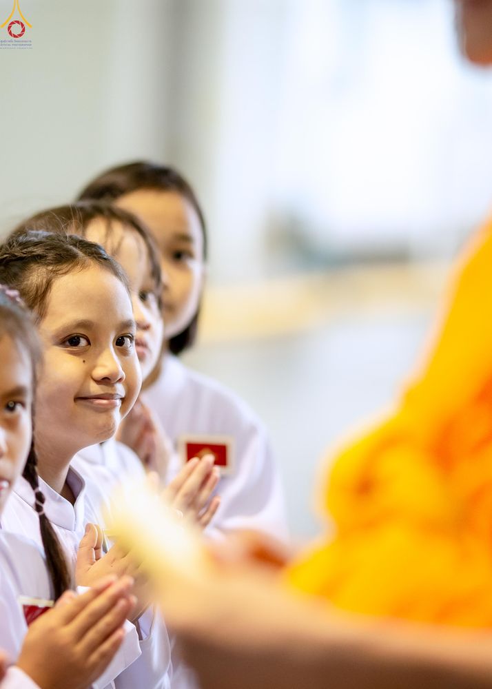ภาพ No.327990:วันอาทิตย์ต้นเดือนที่ 3 พฤษภาคม พ.ศ.2569 พิธีบูชาข้าวพระ ณ วัดพระธรรมกาย