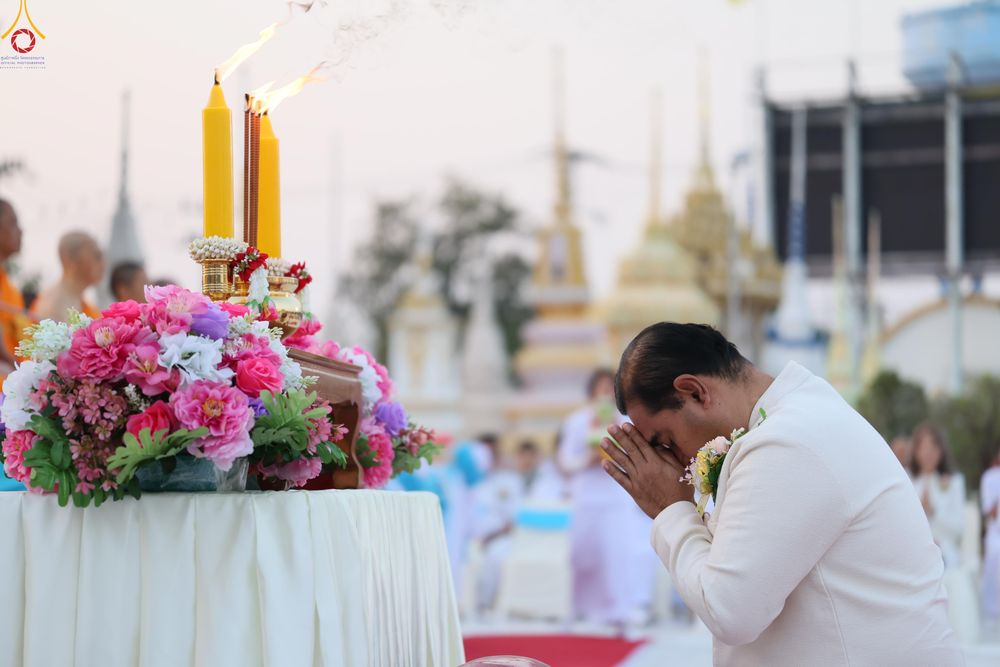 ภาพ No.294360:วันที่ 14 มกราคม พ.ศ. 2569 พิธีตักบาตรพระธรรมยาตรา ณ วัดสองพี่น้อง ต.ต้นตาล อ.สองพี่น้อง จ.สุพรรณบุรี ในโครงการธรรมยาตรา กตัญญูบูชา มหาปูชนียาจารย์ พระมงคลเทพมุนี(สด จนฺทสโร) พระผู้ปราบมาร อนุสรณ์สถาน 7 แห่ง ปีที่ 14