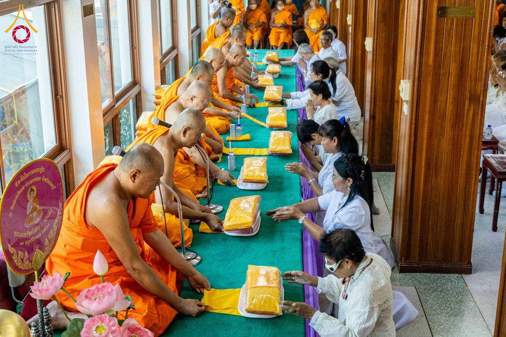 ภาพ No.304499:วันที่ 27 มกราคม พ.ศ. 2569 พิธีทอดผ้าป่าทำนุบำรุงศาสนสถาน ณ วัดปรางค์หลวง ต.บางม่วง อ.บางใหญ่ จ.นนทบุรี ในโครงการธรรมยาตรา กตัญญูบูชา มหาปูชนียาจารย์ พระมงคลเทพมุนี(สด จนฺทสโร) พระผู้ปราบมาร อนุสรณ์สถาน 7 แห่ง ปีที่ 14