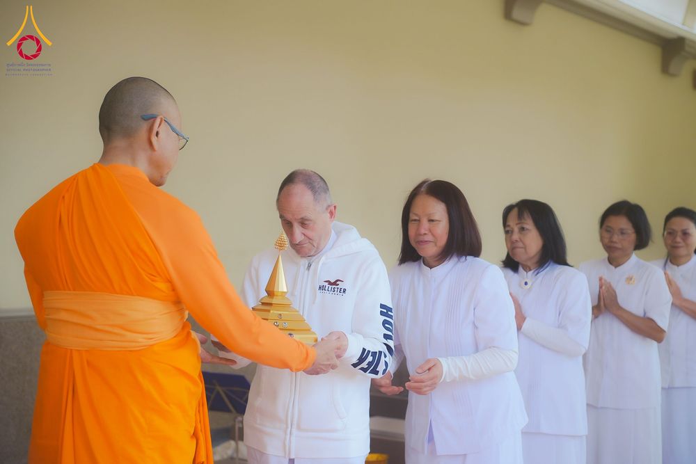 ภาพ No.328700:วันอาทิตย์ที่ 10 พฤษภาคม พ.ศ. 2569 พิธีสักการะพระบรมสารีริกธาตุ ณ วัดพระธรรมกายเบลเยียม