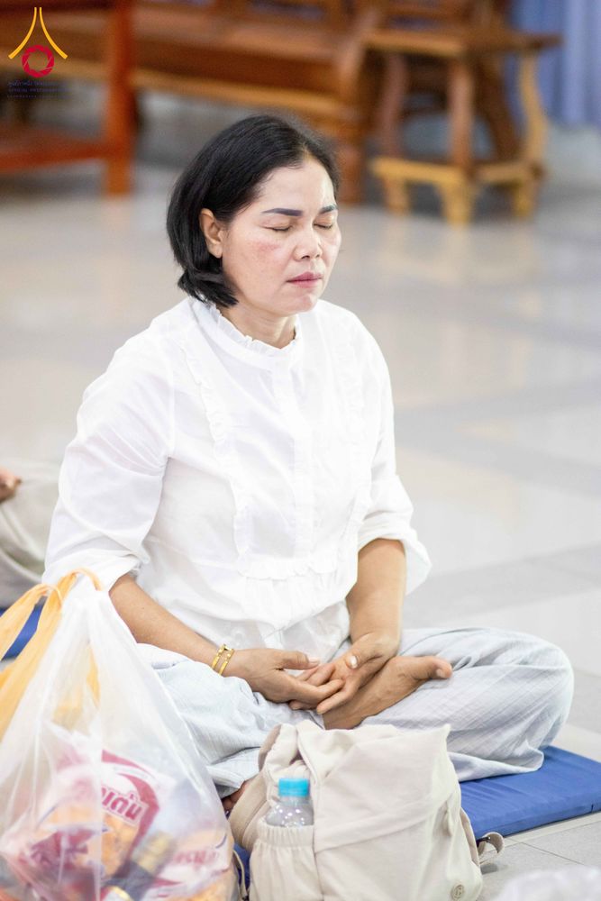 ภาพ No.321846:วันที่ 12 เมษายน พ.ศ.2569 ตักบาตรสงกรานต์ฉลองสามเณรใหม่  ณ ศูนย์ปฏิบัติธรรมระยอง(บ้านช่องลม)