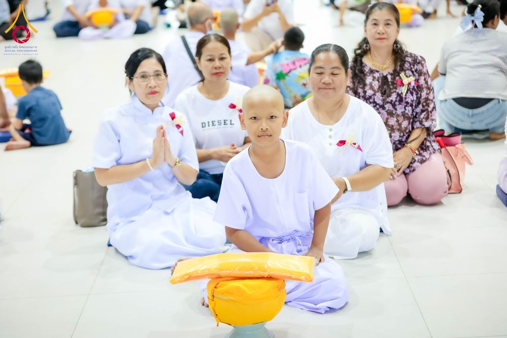 ภาพ No.317485:วันอาทิตย์ ที่ 29 มีนาคม พ.ศ.2569  พิธีปลงผม , พิธีขอขมามอบบาตรและผ้าไตร , พิธีบรรพชา ณ ศูนย์ปฏิบัติธรรมสมุทรปราการ จำนวน 42 รูป