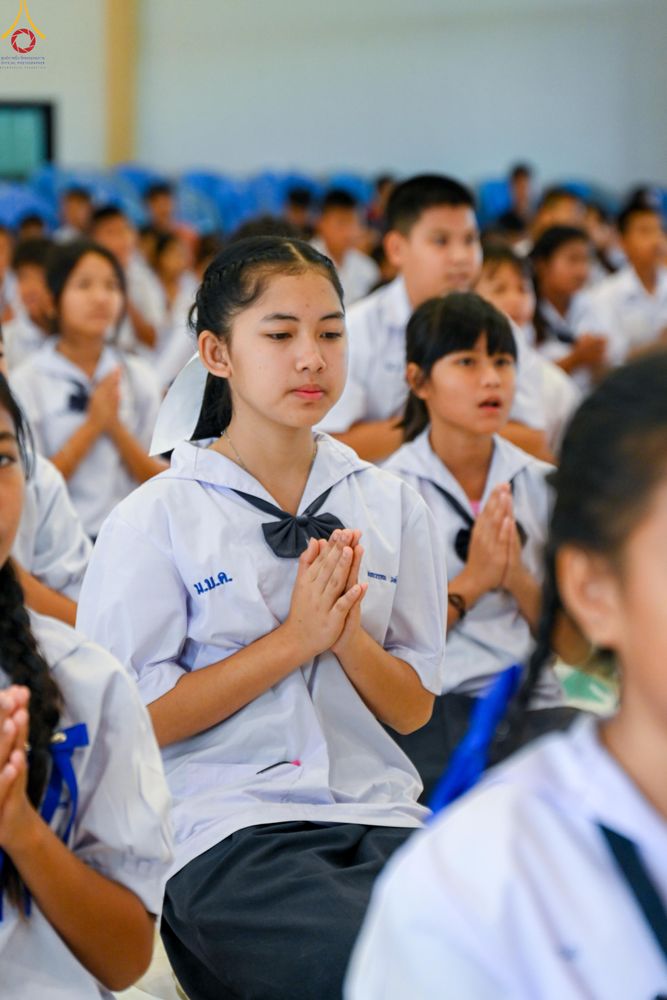 ภาพ No.283881:วันที่ 18 พฤศจิกายน พ.ศ. 2568 พิธีทอดกฐินสามัคคีทั่วไทย 30,000 วัด  โดยคณะศิษยานุศิษย์ บูชาธรรม 81 ปี  หลวงพ่อธัมมชโย  ณ วัดสวายสอ จ.บุรีรัมย์