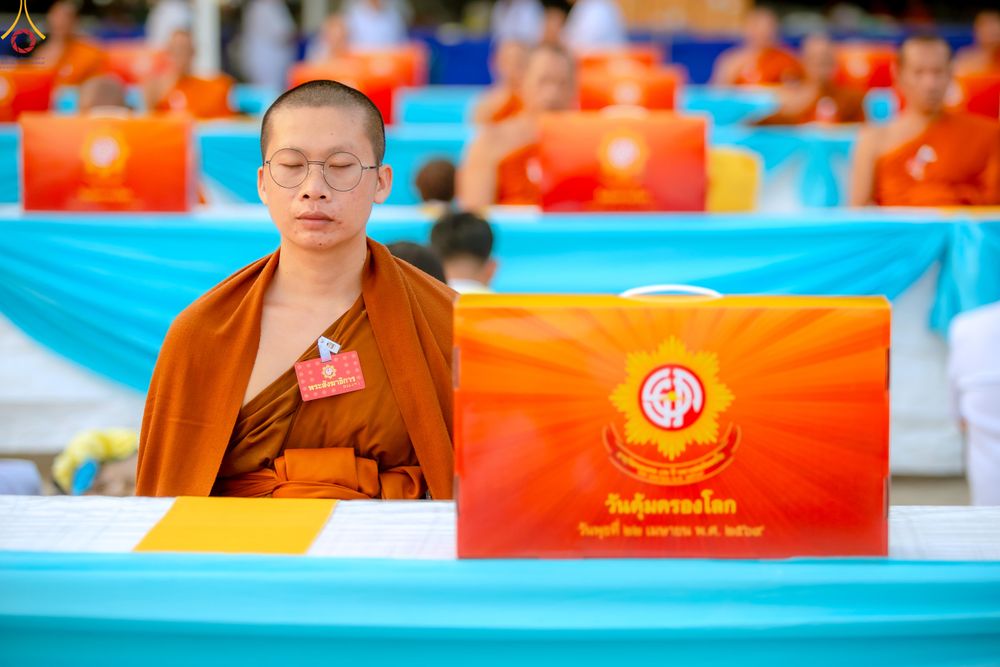 ภาพ No.324997:วันที่ 22 เมษายน พ.ศ.2569 (วันคุ้มครองโลก) พิธีถวายมหาสังฆทาน 40,000 กว่าวัดทั่วประเทศ (ชุดที่ 2) ณ ลานธรรม พระมหาธรรมกายเจดีย์ วัดพระธรรมกาย