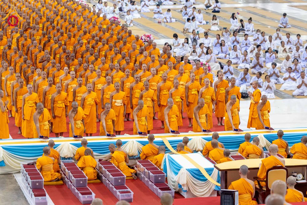 ภาพ No.308734:วันที่ 1 กุมภาพันธ์ พ.ศ. 2569 พิธีรับประกาศนียบัตร และพระของขวัญพระธรรมยาตรา ณ สภาธรรมกายสากล วัดพระธรรมกาย จ.ปทุมธานี