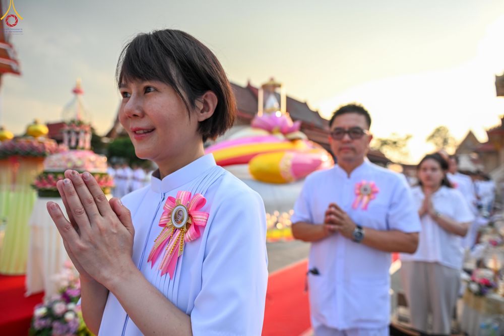 ภาพ No.296879:วันที่ 17 มกราคม พ.ศ. 2569 พิธีจุดประทีปถวายเป็นพุทธบูชา และบูชาธรรมมหาปูชนียาจารย์  ณ วัดโบสถ์บน ต.บางคูเวียง จ.นนทบุรี อนุสรณ์สถานลำดับที่ 4 สถานที่เกิดด้วยกายธรรม ในโครงการธรรมยาตรา กตัญญูบูชา มหาปูชนียาจารย์ พระมงคลเทพมุนี(สด จนฺทสโร) พระผู้ปราบมาร อ