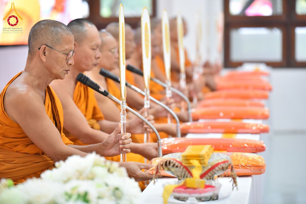 ภาพ No.280711:วันศุกร์ที่ 12 ธันวาคม พ.ศ.2568 พิธีบำเพ็ญกุศลปัญญาสมวาร (50 วัน) อุทิศถวายพระราชกุศลแด่ “พระพันปีหลวง” ณ วัดพระธรรมกาย