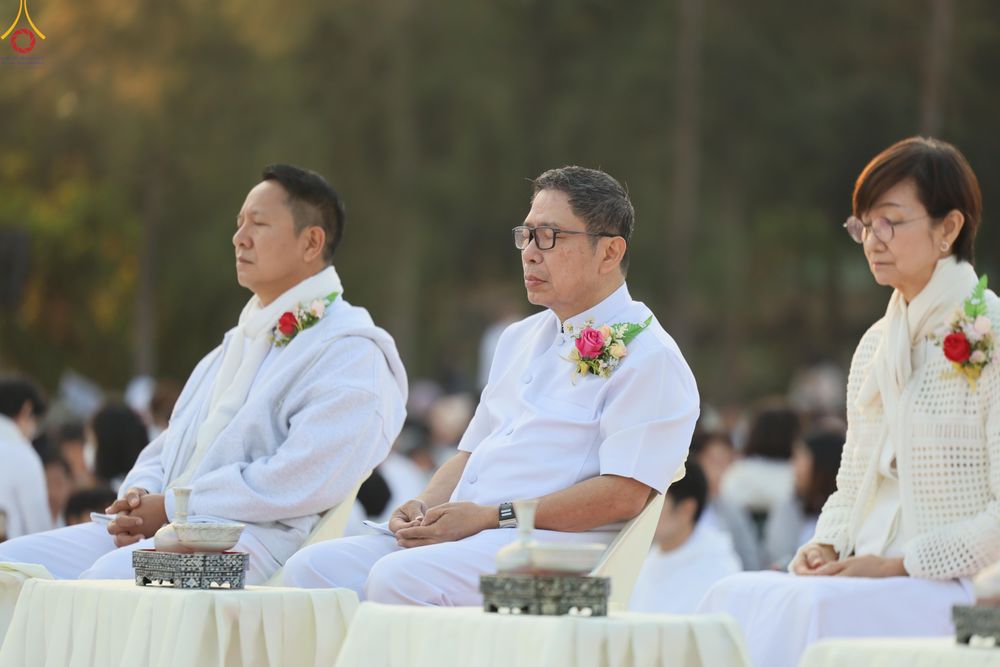 ภาพ No.292372:วันที่ 11 มกราคม พ.ศ. 2569 พิธีตักบาตรพระธรรมยาตรา ณ อนุสรณ์สถานคลองบางนางแท่น อ.สามพราน จ.นครปฐม ในโครงการธรรมยาตรา กตัญญูบูชา มหาปูชนียาจารย์ พระมงคลเทพมุนี(สด จนฺทสโร) พระผู้ปราบมาร อนุสรณ์สถาน 7 แห่ง ปีที่ 14