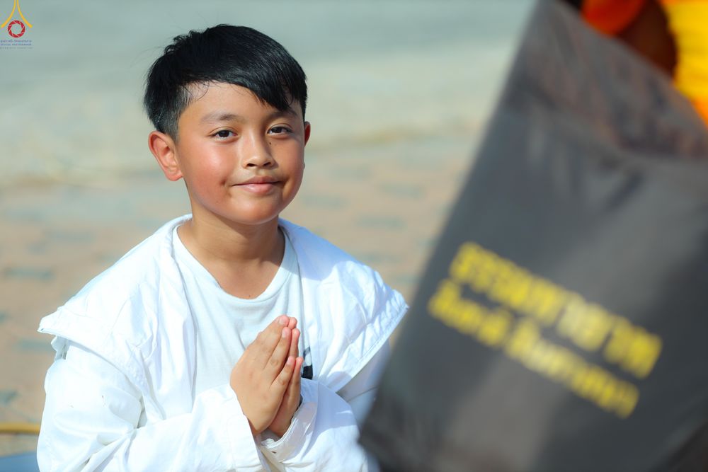 ภาพ No.287452:วันที่ 3 มกราคม พ.ศ. 2569 พิธีต้อนรับพระธรรมยาตรา ในโครงการธรรมยาตรา กตัญญูบูชา มหาปูชนียาจารย์ พระมงคลเทพมุนี(สด จนฺทสโร) พระผู้ปราบมาร อนุสรณ์สถาน 7 แห่ง ปีที่ 14 ณ อนุสรณ์สถานมหาวิหารพระมงคลเทพมุนี (โลตัสแลนด์) อ.สองพี่น้อง จ.สุพรรณบุรี