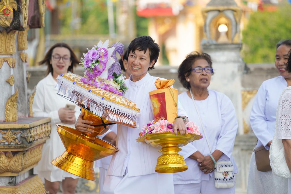 ภาพ No.283284:วันที่ 26 ตุลาคม 2568 พิธีทอดกฐินสามัคคีทั่วไทย 30,000 วัด  โดยคณะศิษยานุศิษย์ บูชาธรรม 81 ปี  หลวงพ่อธัมมชโย ณ วัดลานแหลม อ.นครชัยศรี จ.นครปฐม