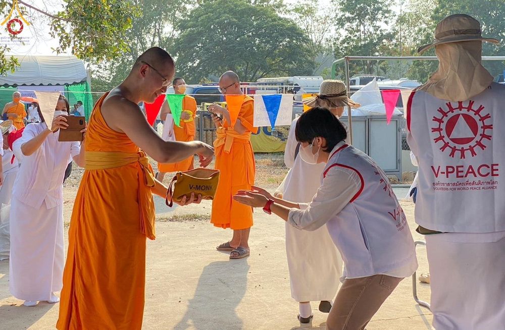 ภาพ No.112458:V.11 สามารถ การเตรียมงาน เก็บงาน การรับบุญของเจ้าหน้าที่หน่วยงานต่างๆ เพื่อโครงการธรรมยาตรา กตัญญูบูชา มหาปูชนียาจารย์ พระมงคลเทพมุนี (สด จนฺทสโร) พระผู้ปราบมาร อนุสรณ์สถาน 7 แห่ง ปีที่ 12 ระหว่างวันที่ 2 - 31 มกราคม พ.ศ.2567