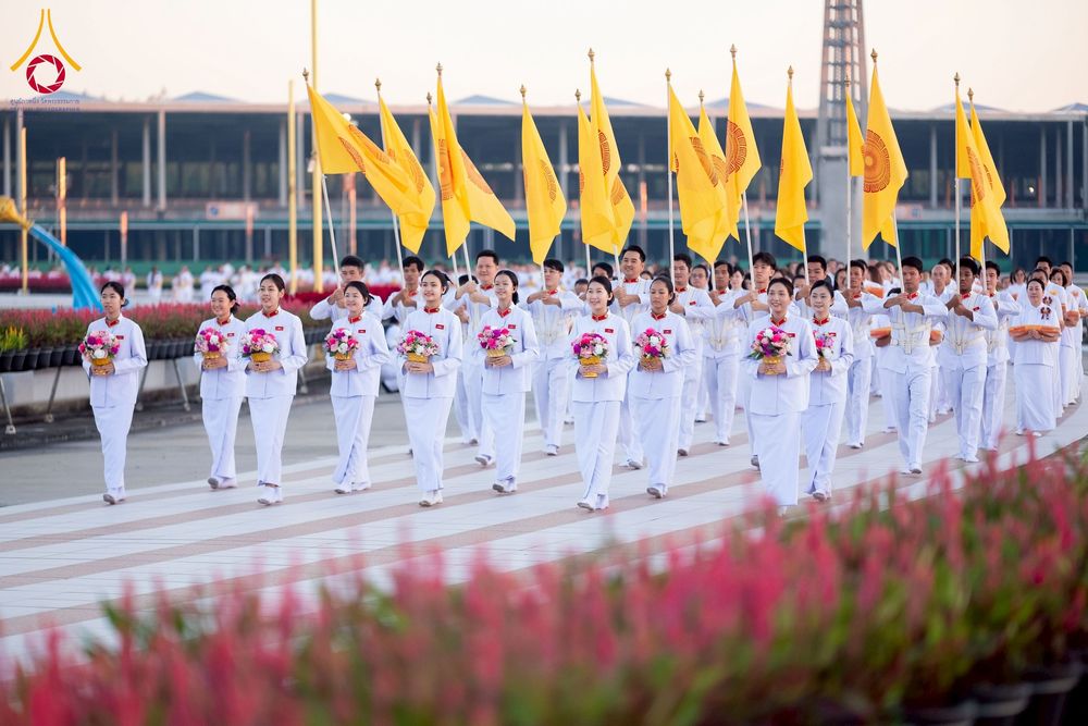 ภาพ No.276616:วันเสาร์ที่ 6 ธันวาคม  พ.ศ. 2568 พิธีเวียนประทักษิณและพิธีวันทาเจดีย์ โครงการอุปสมบทบูชาธรรมมหาปูชนียาจารย์ ประจำปี พ.ศ.2568 โครงการบวชพระนานาชาติ AEC และ WAB รุ่น CEO (นักบริหาร) รุ่นที่ 5 ณ มหาธรรมกายเจดีย์ วัดพระธรรมกาย